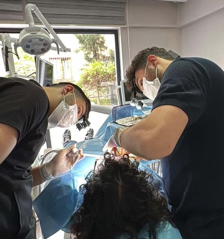 Modern Diş Kliniği - Teknolojik Tedavi